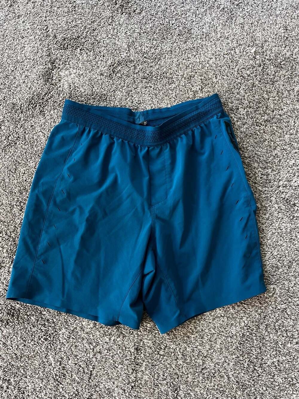 Rhône Men's 7" Swift Short in Blue